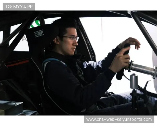 赛车手雨天视线全无仍保持第一——速度与信念的极限考验